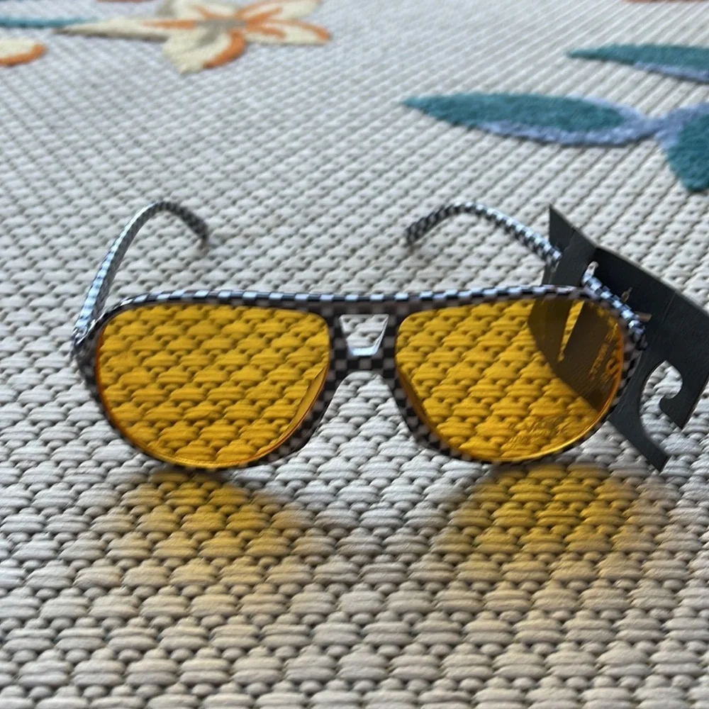Vans Summer Holiday UV Protect Shades Sunglasses
NWT - Picture 16 of 16